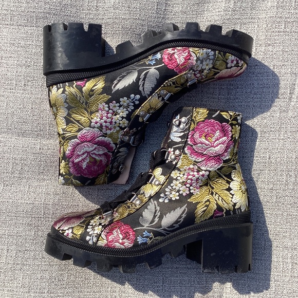 Gucci floral boot - Picture 5 of 16